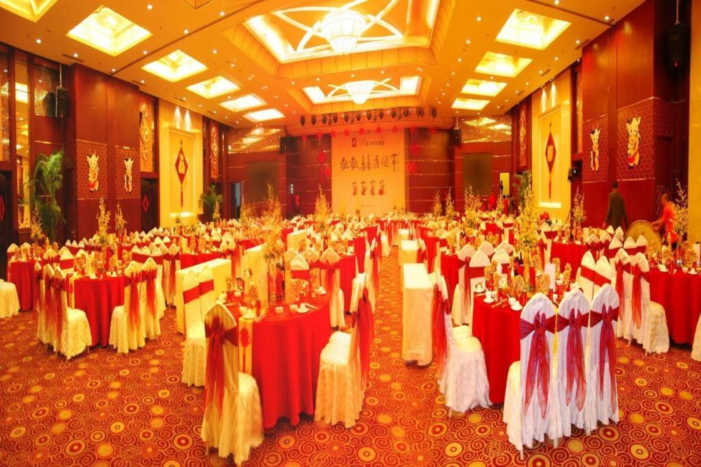 New Era Hotel Kunming Zewnętrze zdjęcie